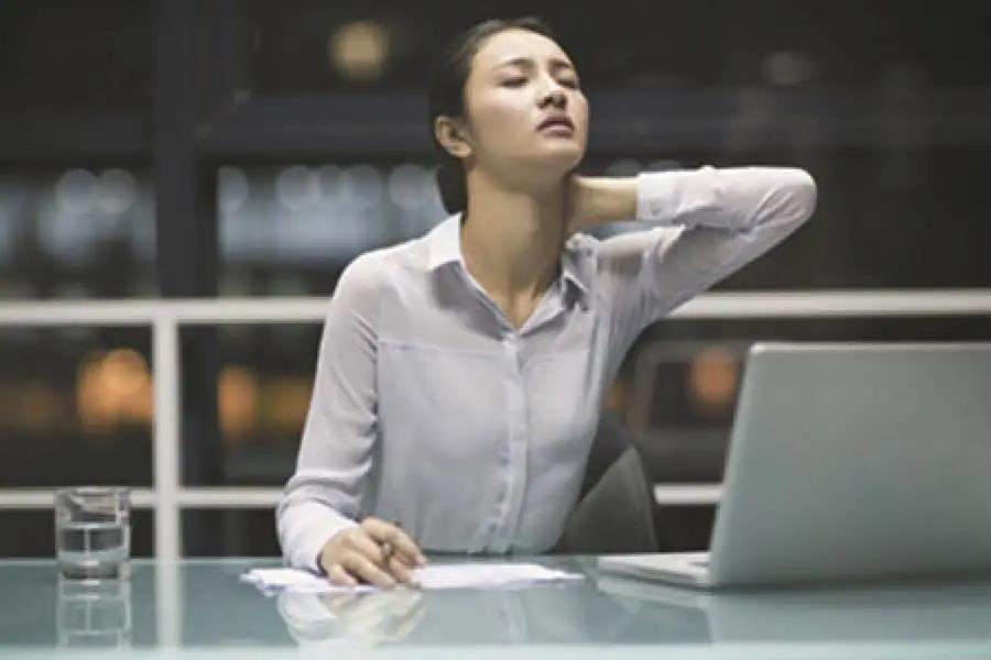 艾灸這幾個(gè)穴位，輕松解救脖子酸痛僵硬