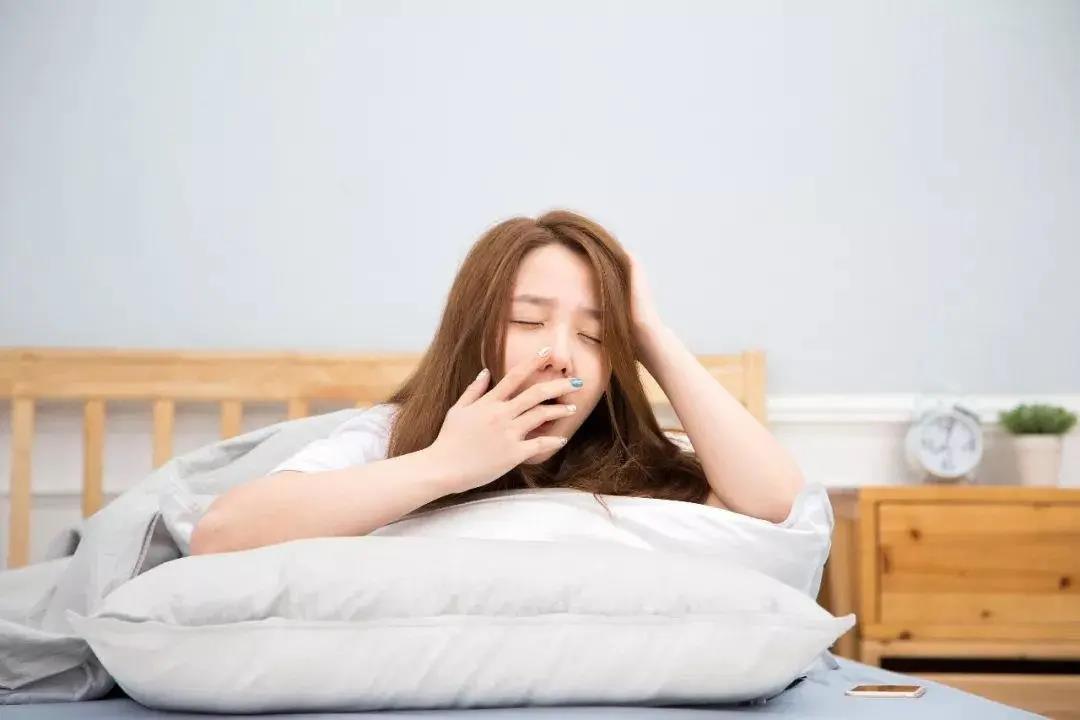 早起出現4個(gè)癥狀，提示你血壓升高了!