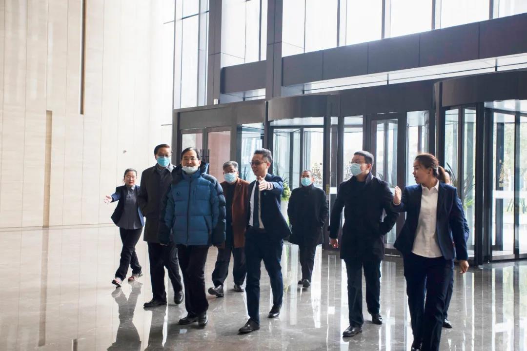 蘄善堂：大健康行業(yè)權威專(zhuān)家、教授蒞臨中創(chuàng  )集團參觀(guān)指導